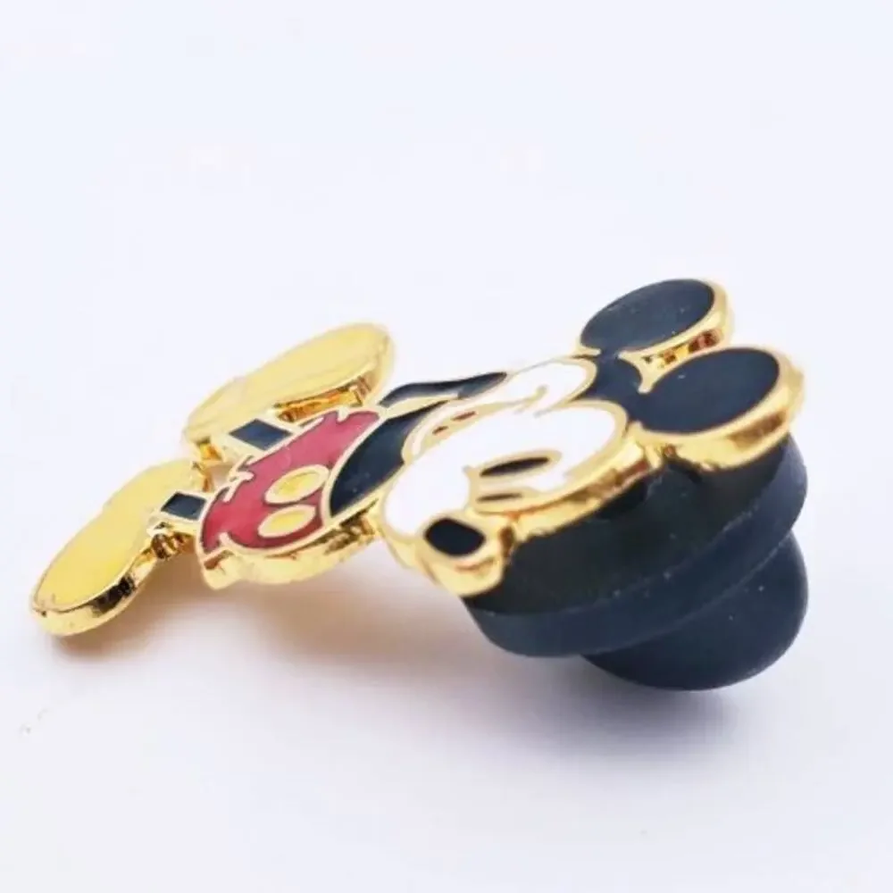 Disney Mickey Classic Pose Pin - Iconic Enamel Collectible!